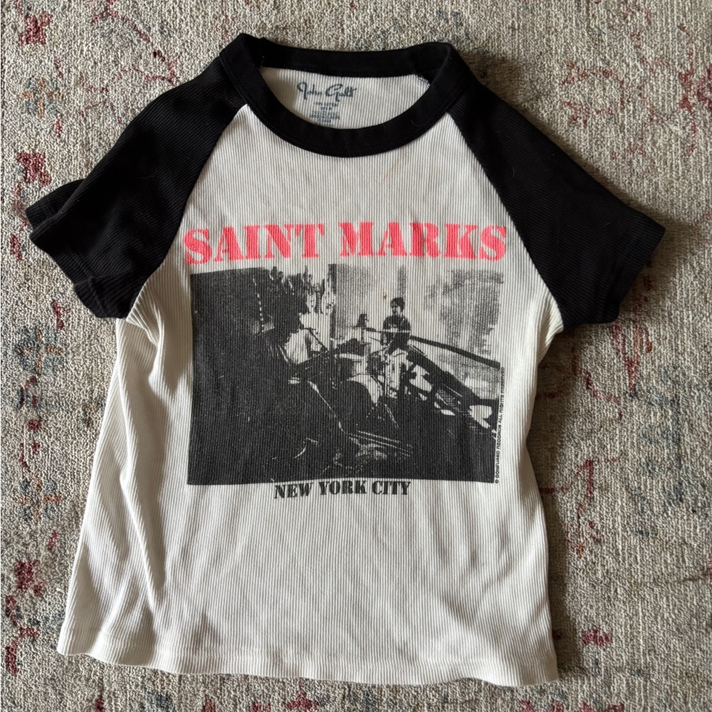 Brandy Melville Black and White Graphic Tee